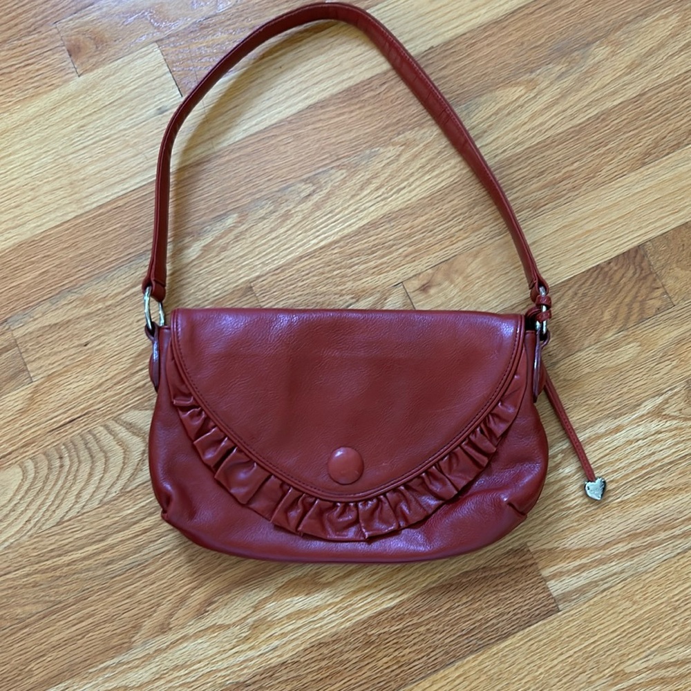 Lovecat Paris red leather shoulder bag